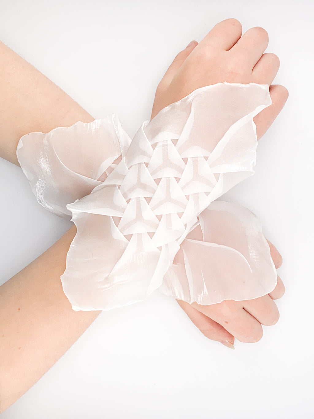 Dragon Cuffs - Snow
